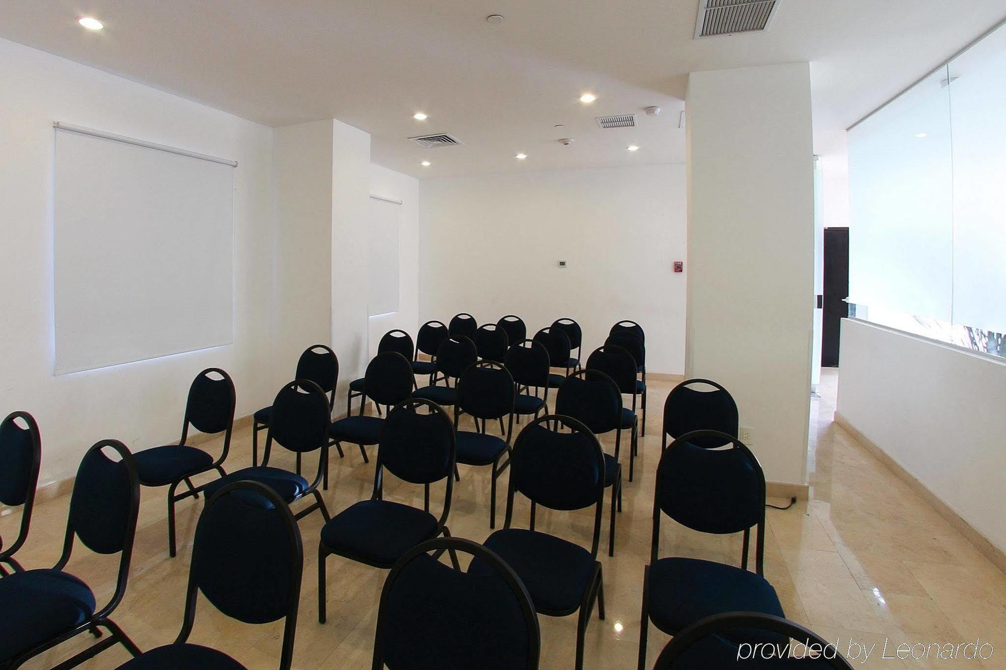 One Culiacan Forum Εξωτερικό φωτογραφία